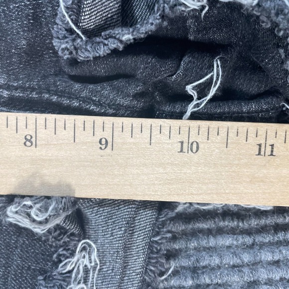 Arizona Jeans Shorts Womens 5 Black Denim Distressed Cut Off‎ Fringe Mid 24x2 - Picture 10 of 14